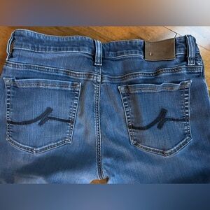 34 Heritage Men’s medium wash Jeans 34 x 36 great condition premium denim